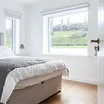 Ferienhaus 3 Bed Sleeps 6 - Mountain Views Parking Westport