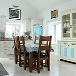3 Bed Sleeps 6 - Mountain Views Parking Ferienhaus Westport