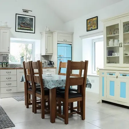 3 Bed Sleeps 6 - Mountain Views Parking Ferienhaus Westport
